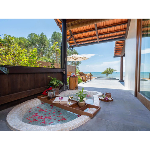 Beachfront Pool Villa